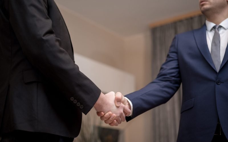 Guia para Iniciantes: Negócios com Baixo Investimento e Tendência em 2026